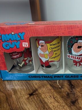 Family Guy Christmas Pint Glass 4-Pack 2010 Holiday Peter Stewie Quagmire NIB